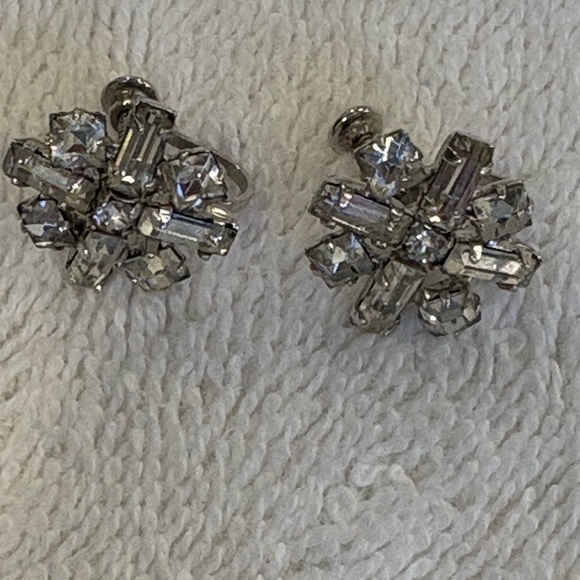 Vintage Screw Back Trio Lot Statement Earring Bundle - Picture 4 of 9